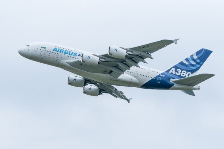 Airbus проиграл Boeing в гонке за заказами