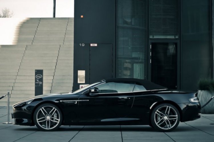 Aston Martin подумывает об IPO в Лондоне