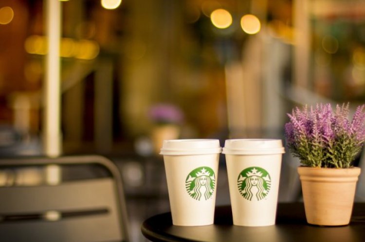 Starbucks will open coffee  shops in Italy