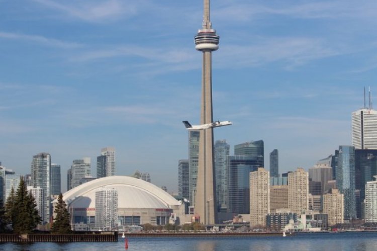 Торонто лидирует по росту продаж домов в Канаде