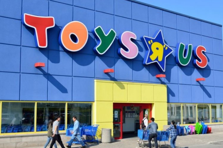 Toys 'R' Us прекращает существование