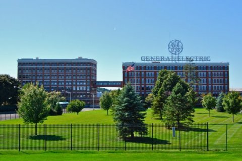 General Electric не собирается отказываться от Baker Hughes