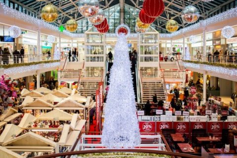 Approaching season of holiday sales makes investors worry