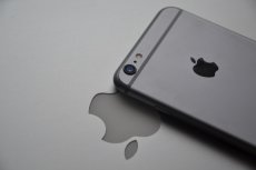 Акции поставщиков iPhone выросли
